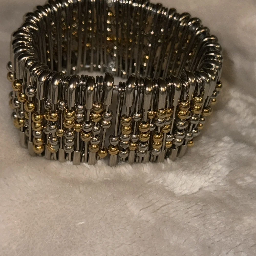 Vintage safety, pin, gold and silver bowl stretch bracelet
